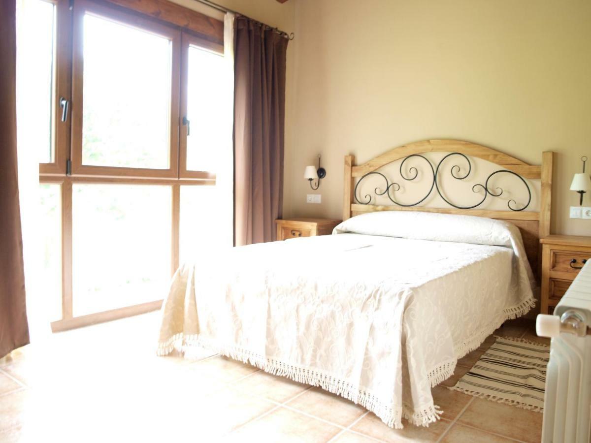 Vivienda Vacacional La Poza La Brana リャネス エクステリア 写真